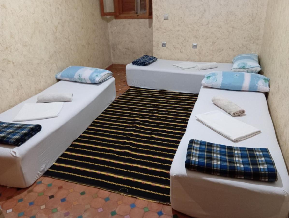Kayezer Vandrarhem Rabat Exteriör bild
